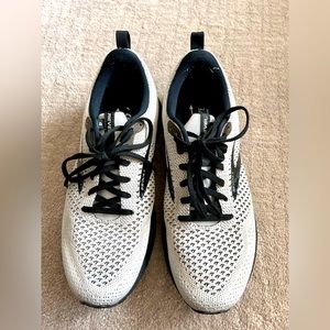 Brooks Women's Revel 4 Running Shoe